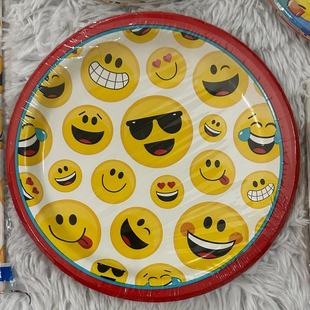 Emoji Party Supplies Set Tablecover Plates Hats Decorations Decor Headband NEW‎